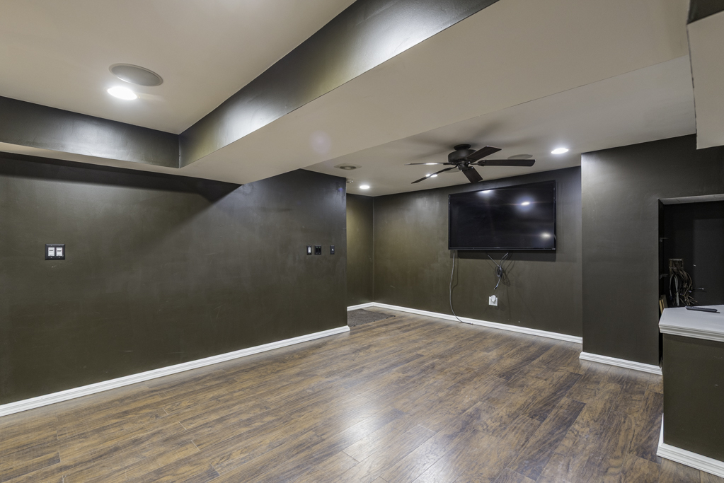 2020 DAWN Lane, Zion, IL 60099