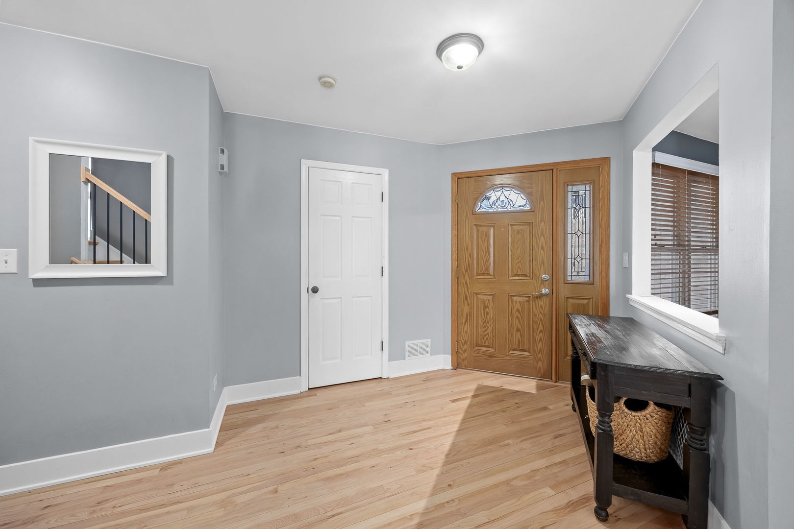 907 THORNWOOD Court #2, St. Charles, IL 60174