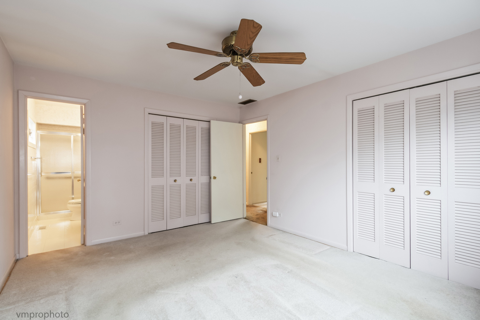 951 Lonsdale Road, Elk Grove Village, IL 60007