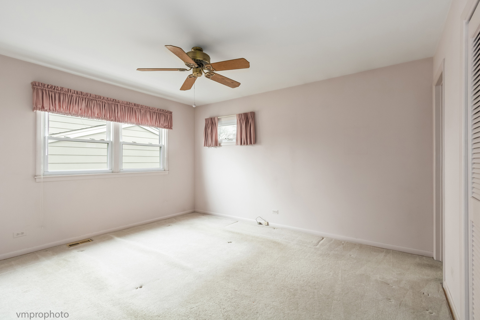 951 Lonsdale Road, Elk Grove Village, IL 60007