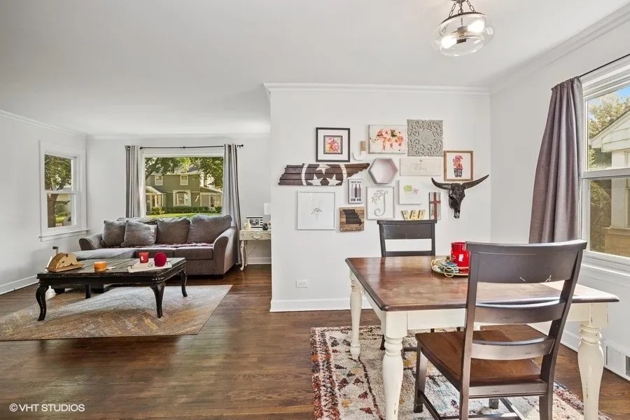 540 S Evergreen Avenue, Arlington Heights, IL 60005