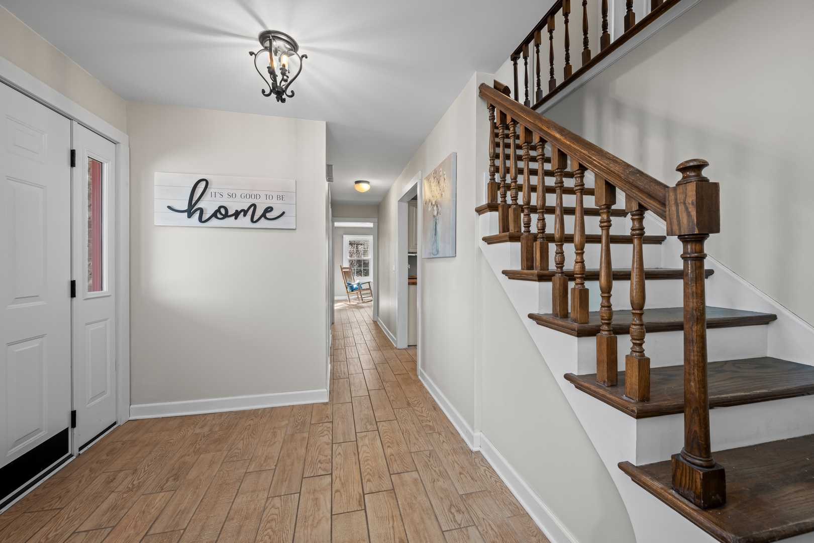 1320 N Douglas Avenue, Arlington Heights, IL 60004