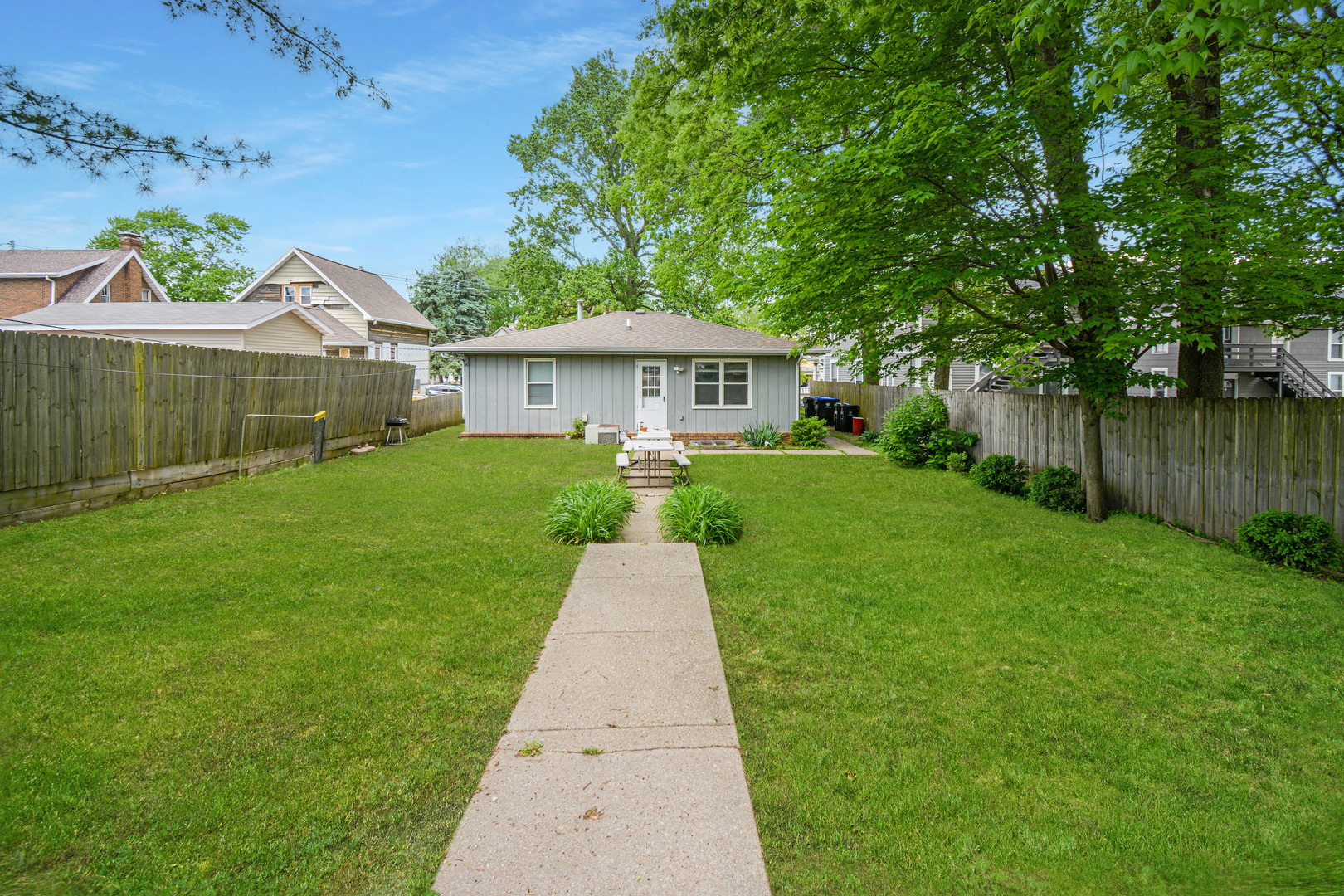 107 E Division Street, Bloomington, IL 61701