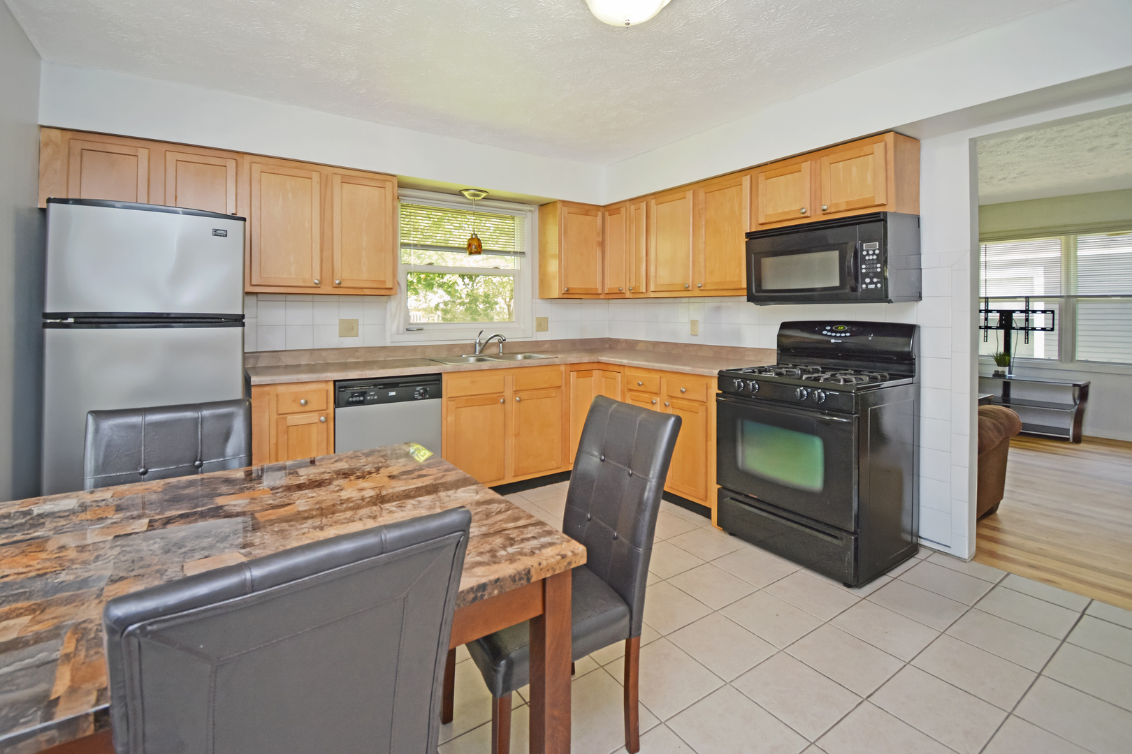 107 E Division Street, Bloomington, IL 61701