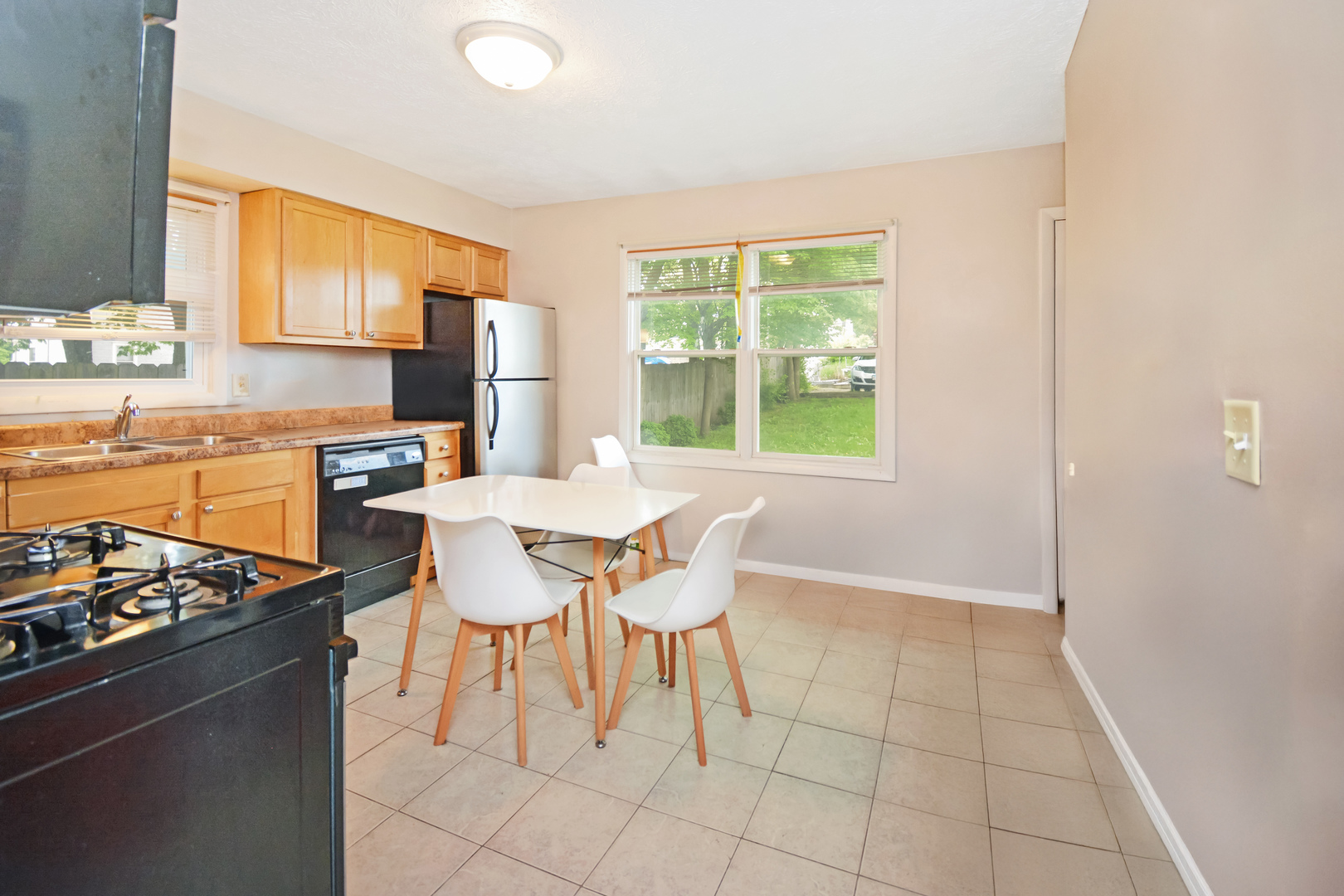 107 E Division Street, Bloomington, IL 61701