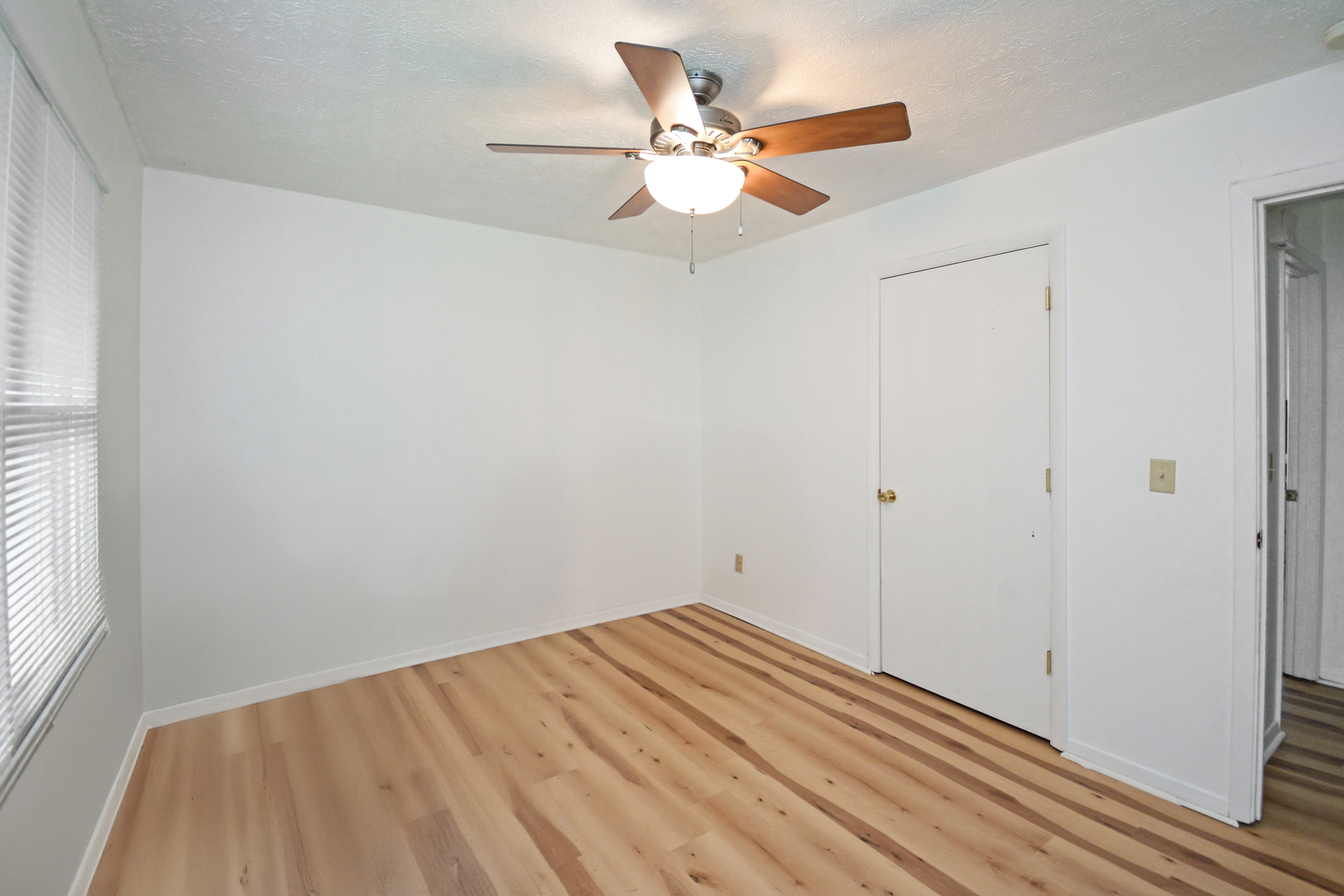 107 E Division Street, Bloomington, IL 61701