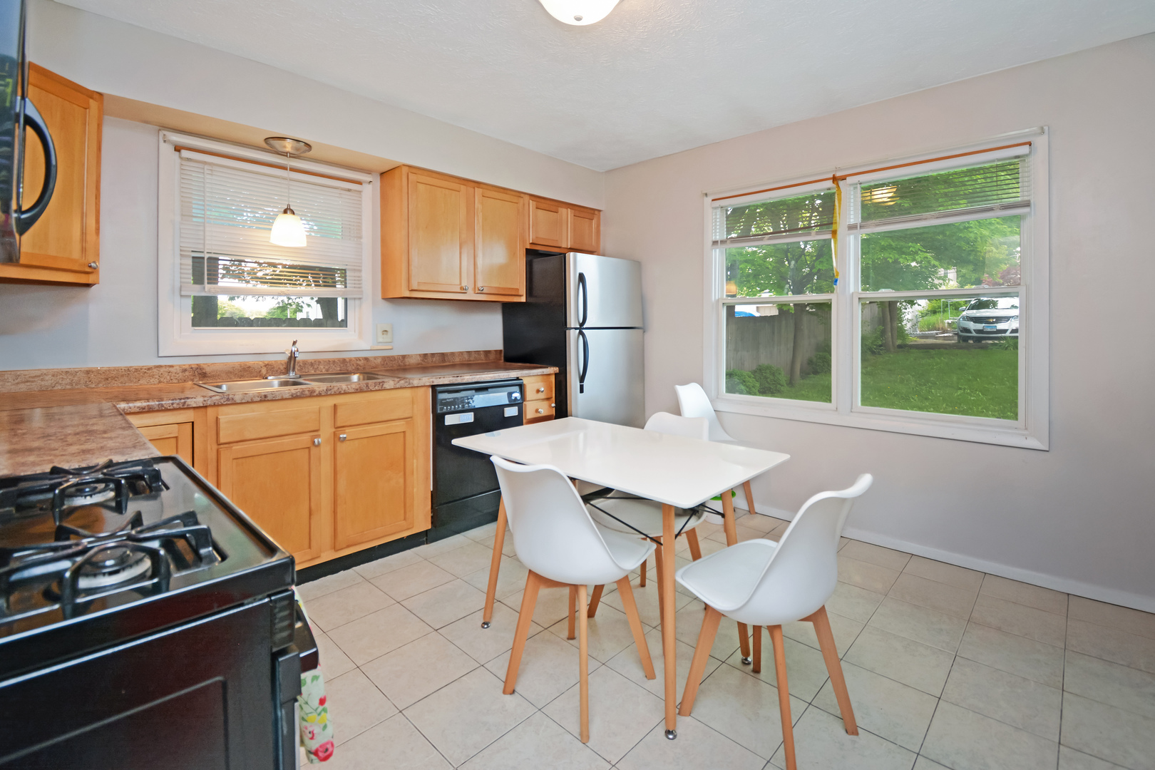 107 E Division Street, Bloomington, IL 61701