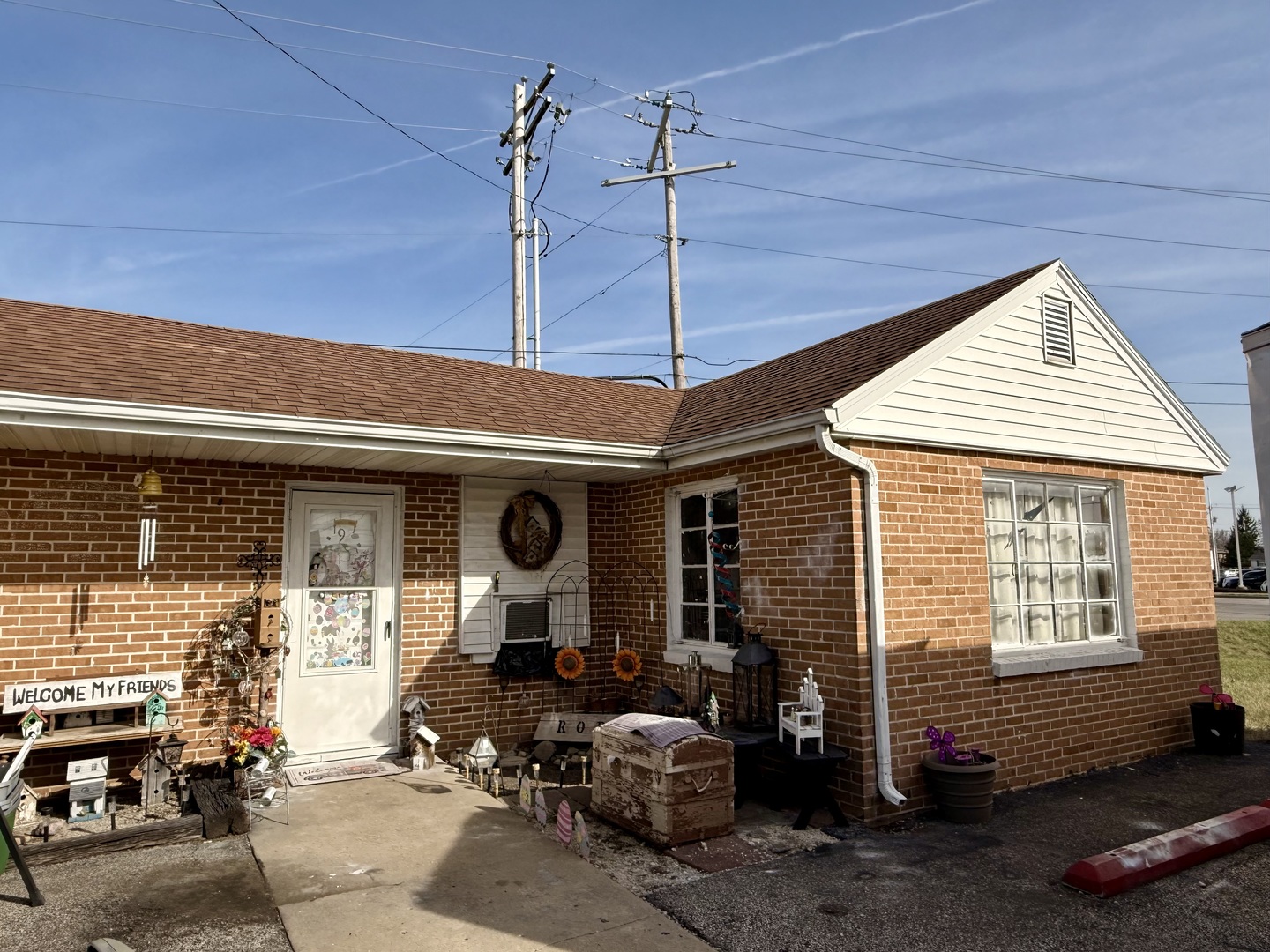 901 State Route 10 West, Clinton, IL 61727