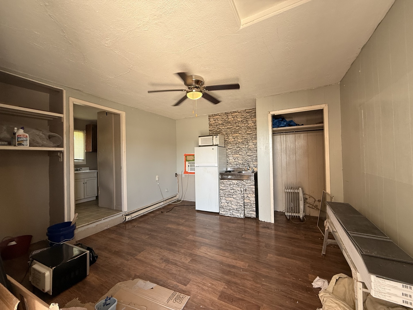 901 State Route 10 West, Clinton, IL 61727