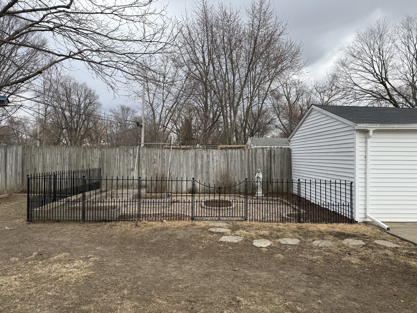 219 Magnolia Drive, Bloomington, IL 61701