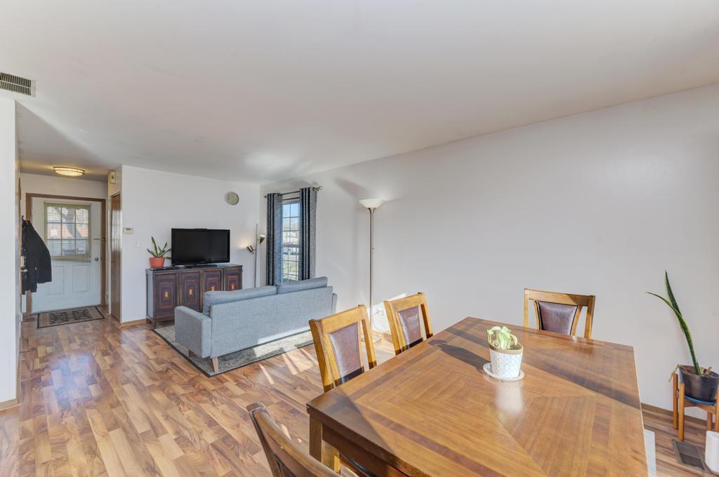 7583 WATERFORD Drive #7583, Hanover Park, IL 60133