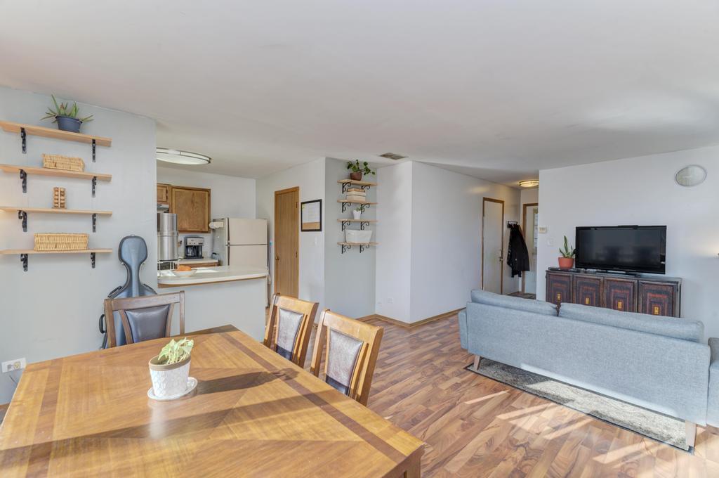 7583 WATERFORD Drive #7583, Hanover Park, IL 60133