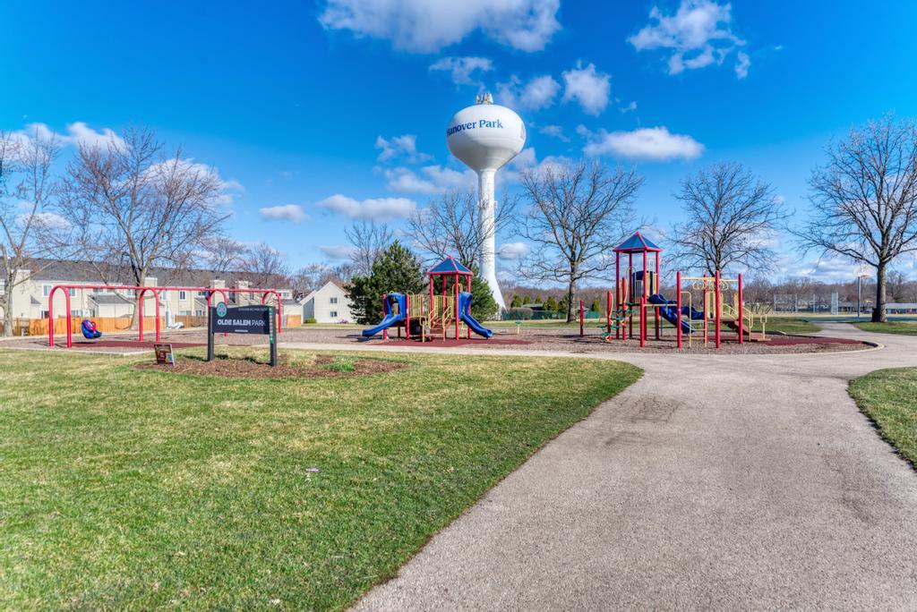 7583 WATERFORD Drive #7583, Hanover Park, IL 60133