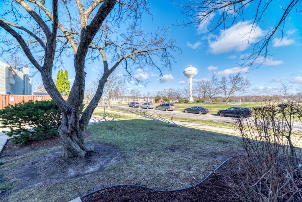 7583 WATERFORD Drive #7583, Hanover Park, IL 60133