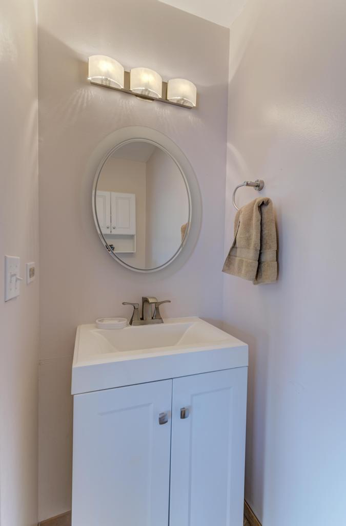 7583 WATERFORD Drive #7583, Hanover Park, IL 60133