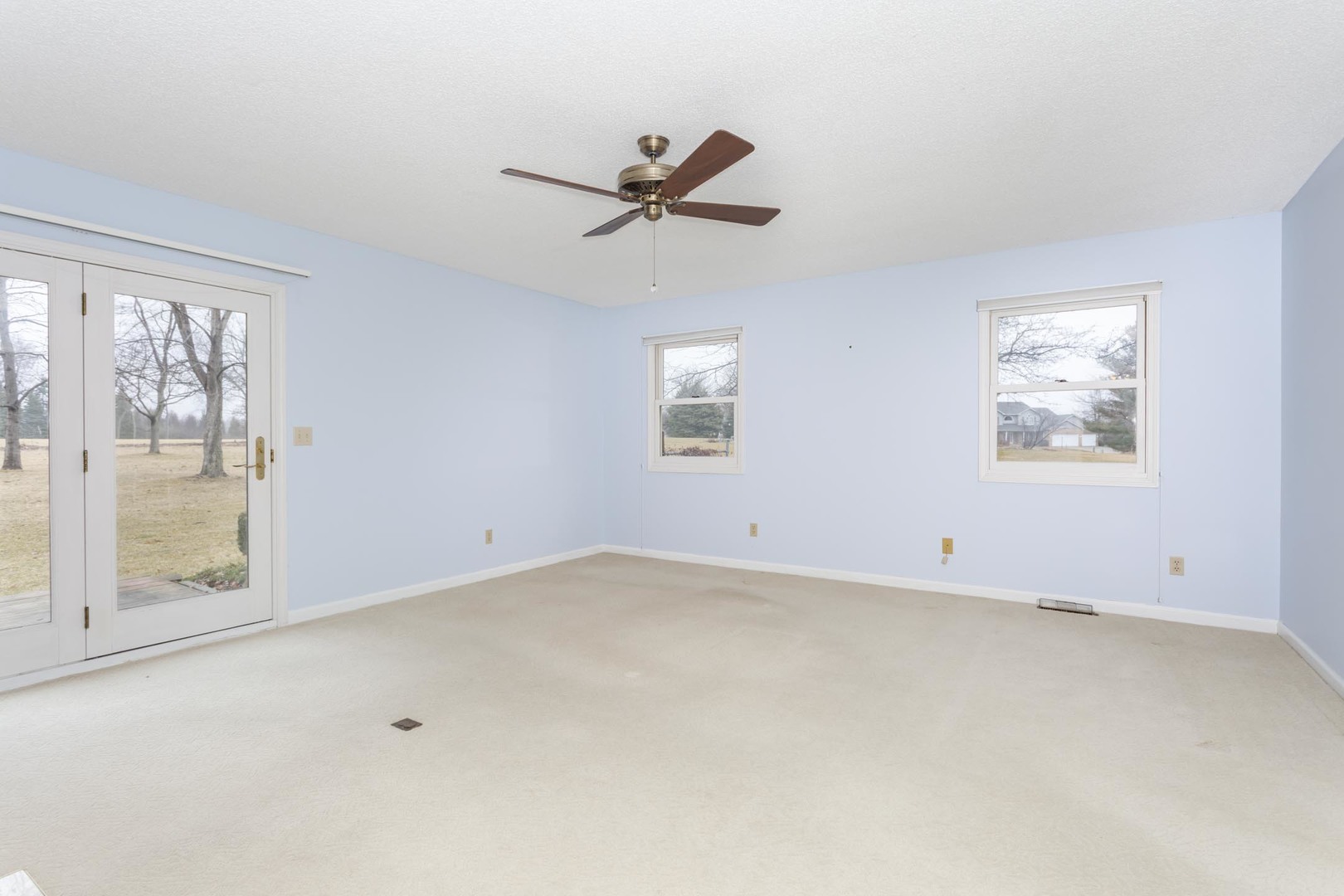 19710 Nottingham Drive, Downs, IL 61736