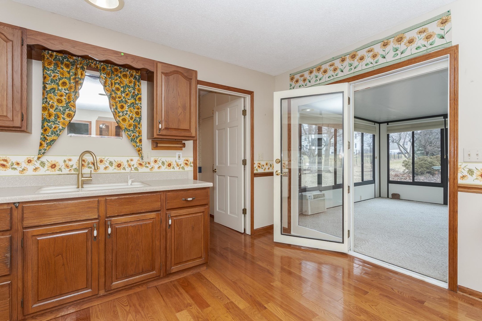 19710 Nottingham Drive, Downs, IL 61736