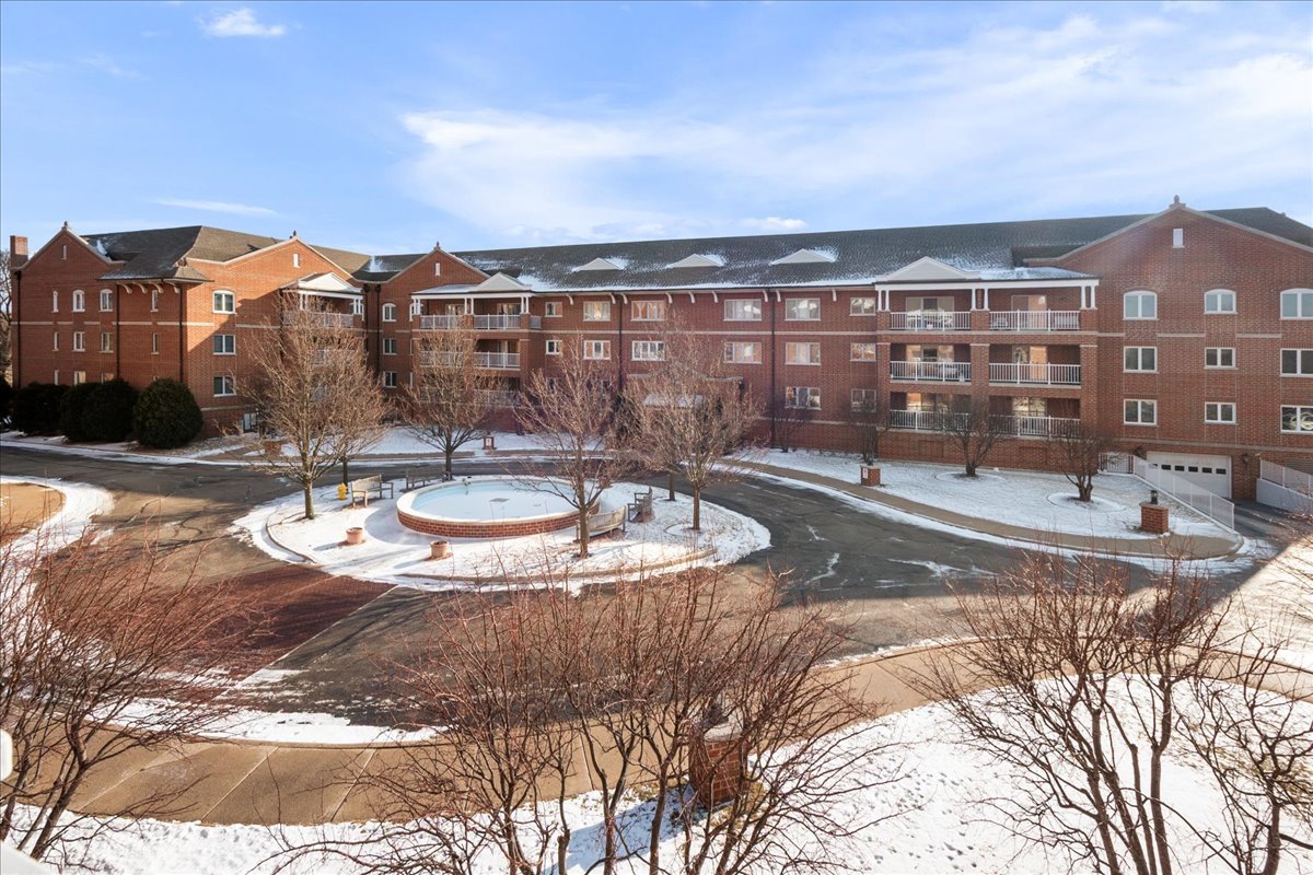 400 S Northwest Highway #301B, Park Ridge, IL 60068