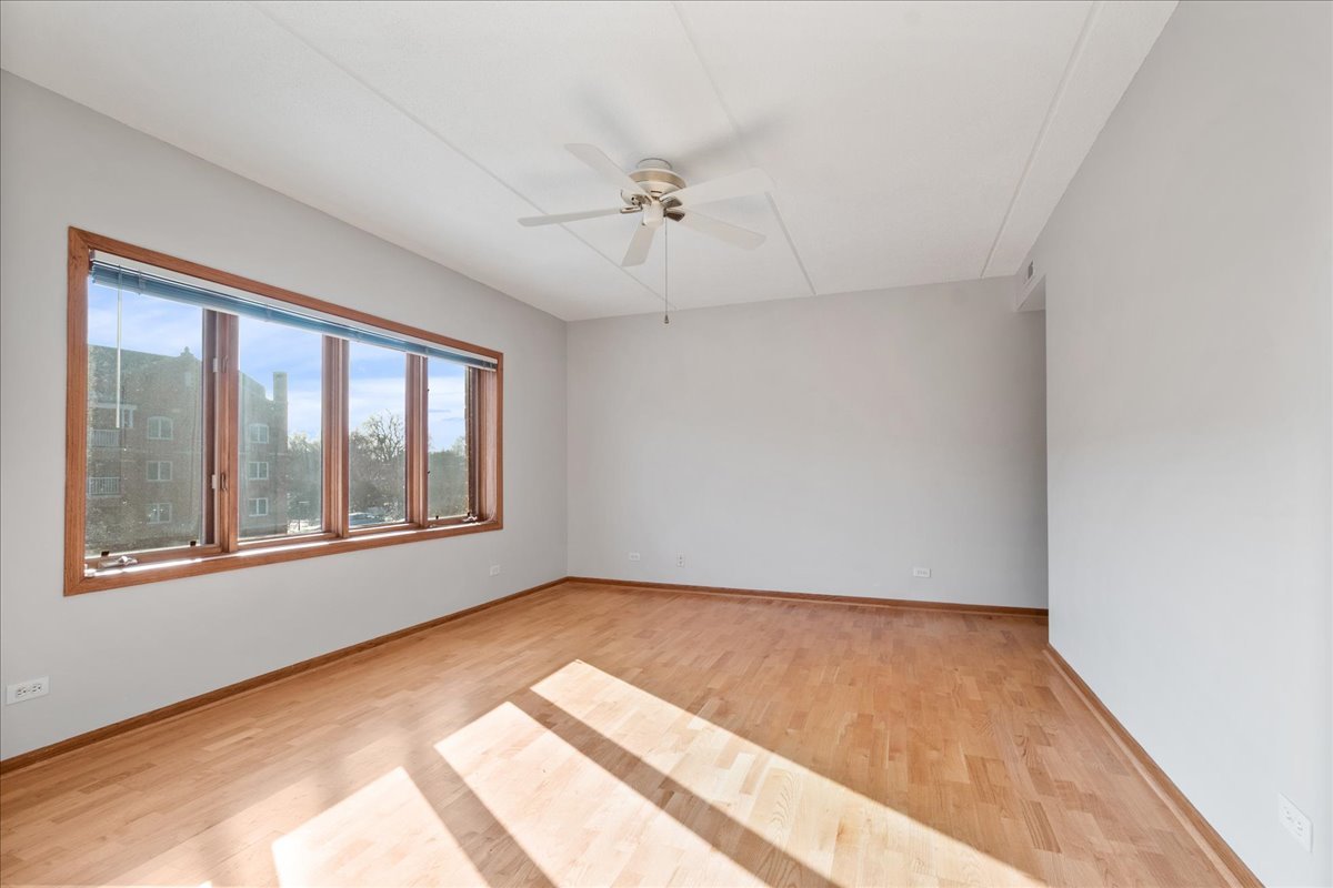 400 S Northwest Highway #301B, Park Ridge, IL 60068