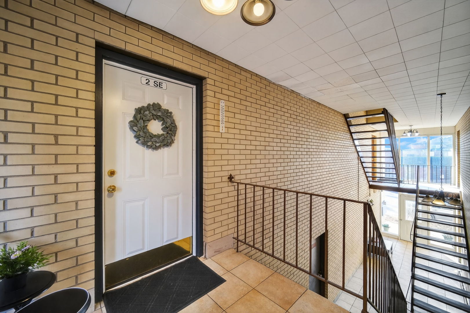 8701 S SACRAMENTO Avenue #2SE, Evergreen Park, IL 60805
