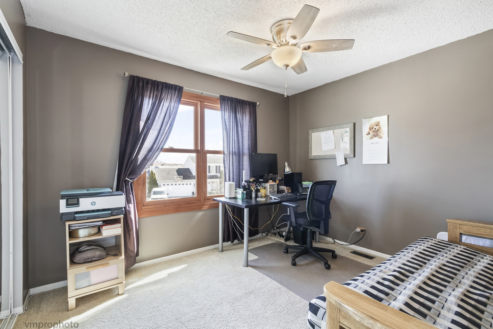 832 Kansas Street, Carol Stream, IL 60188