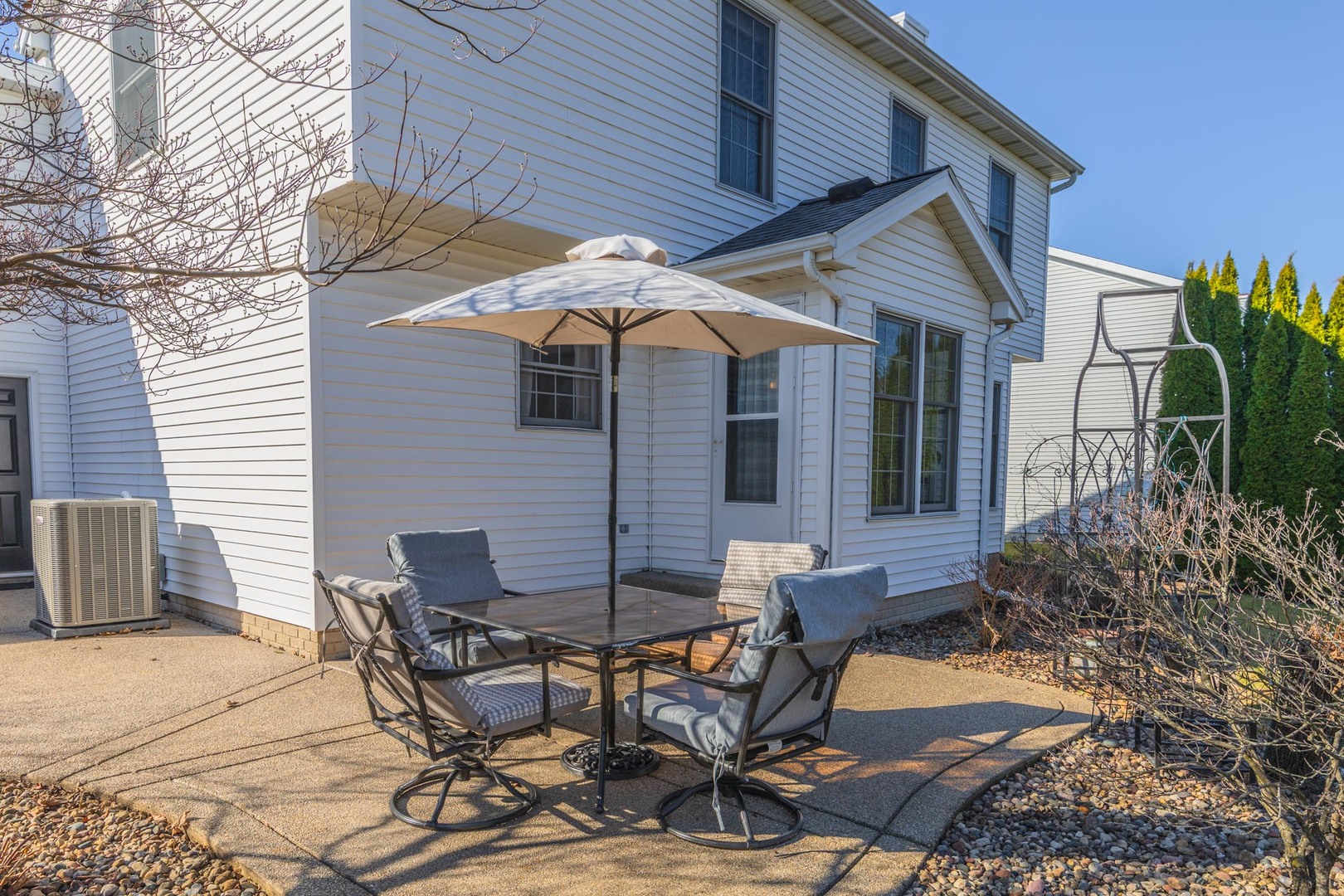 3304 Barrington Road, Bloomington, IL 61704