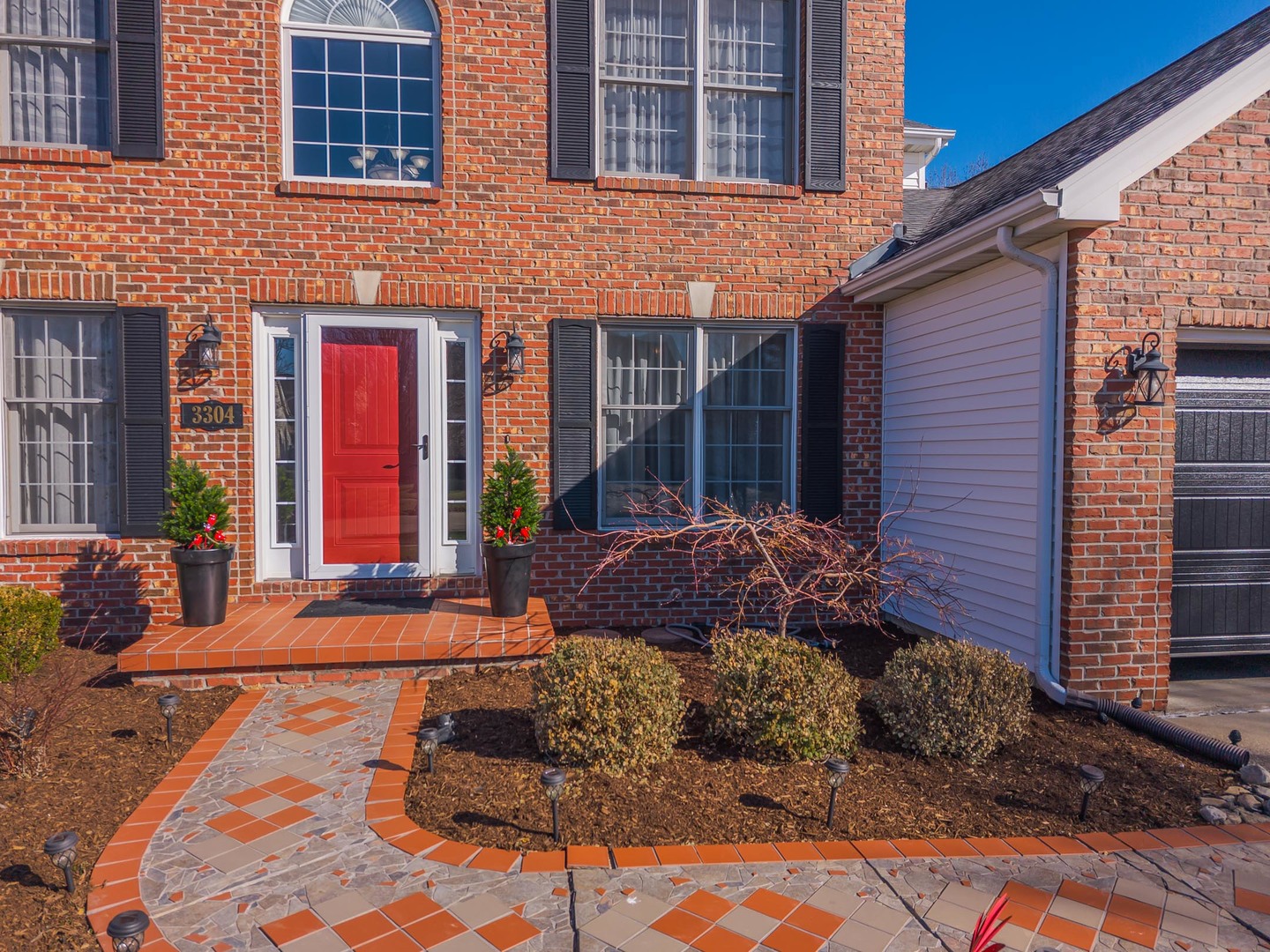 3304 Barrington Road, Bloomington, IL 61704