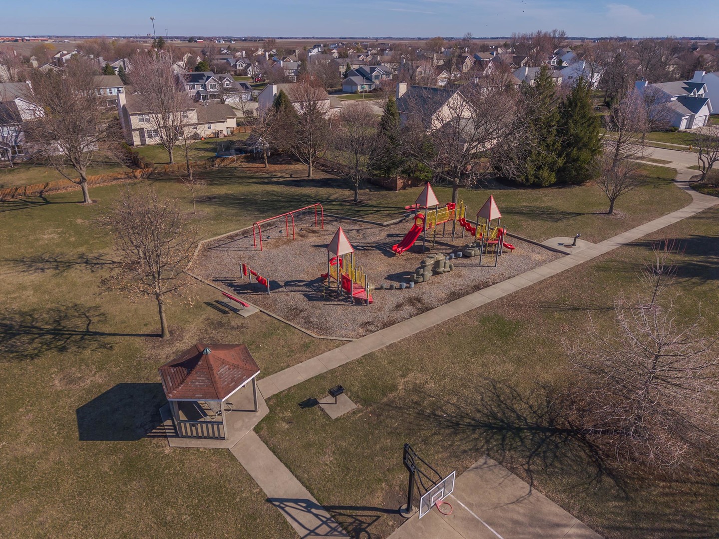 3304 Barrington Road, Bloomington, IL 61704