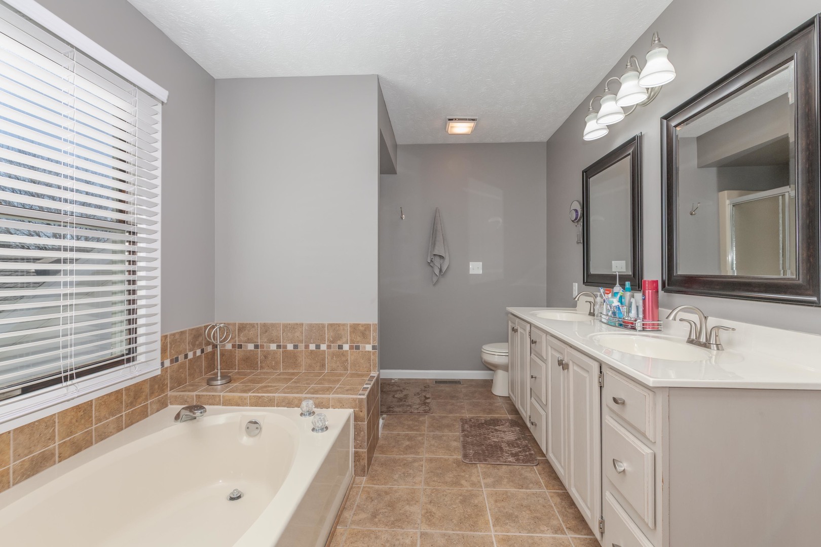 3304 Barrington Road, Bloomington, IL 61704