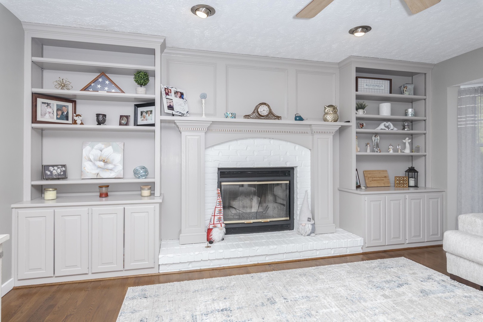 3304 Barrington Road, Bloomington, IL 61704