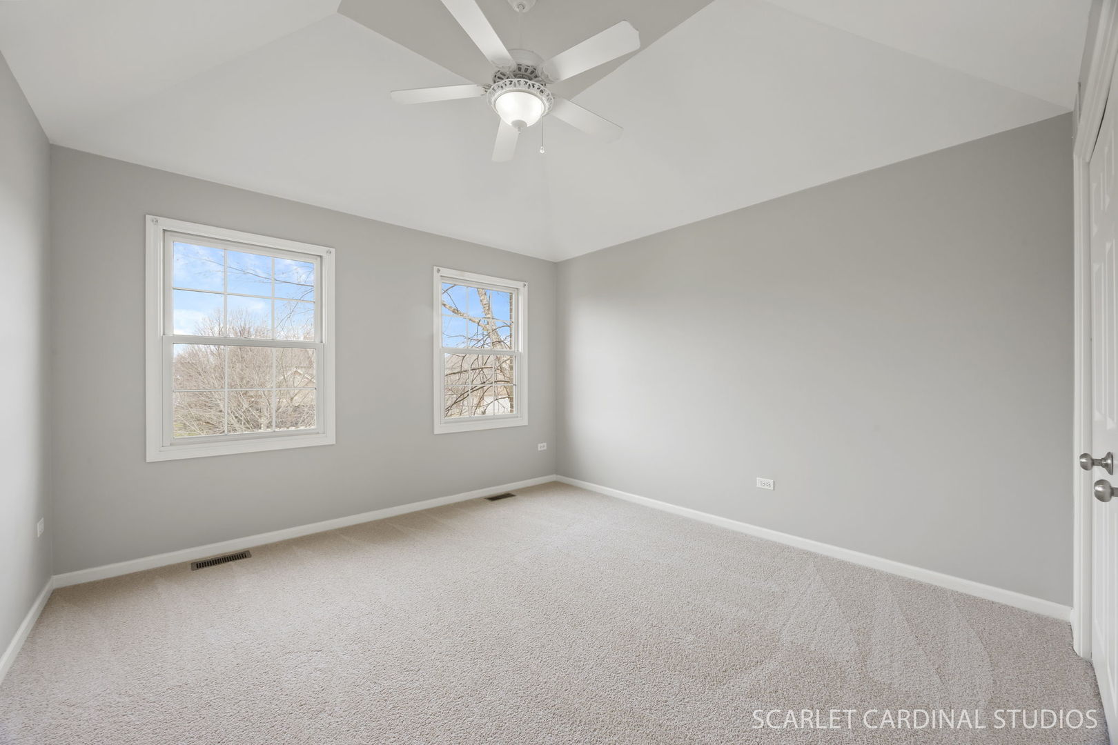 208 Amherst Court, Oswego, IL 60543