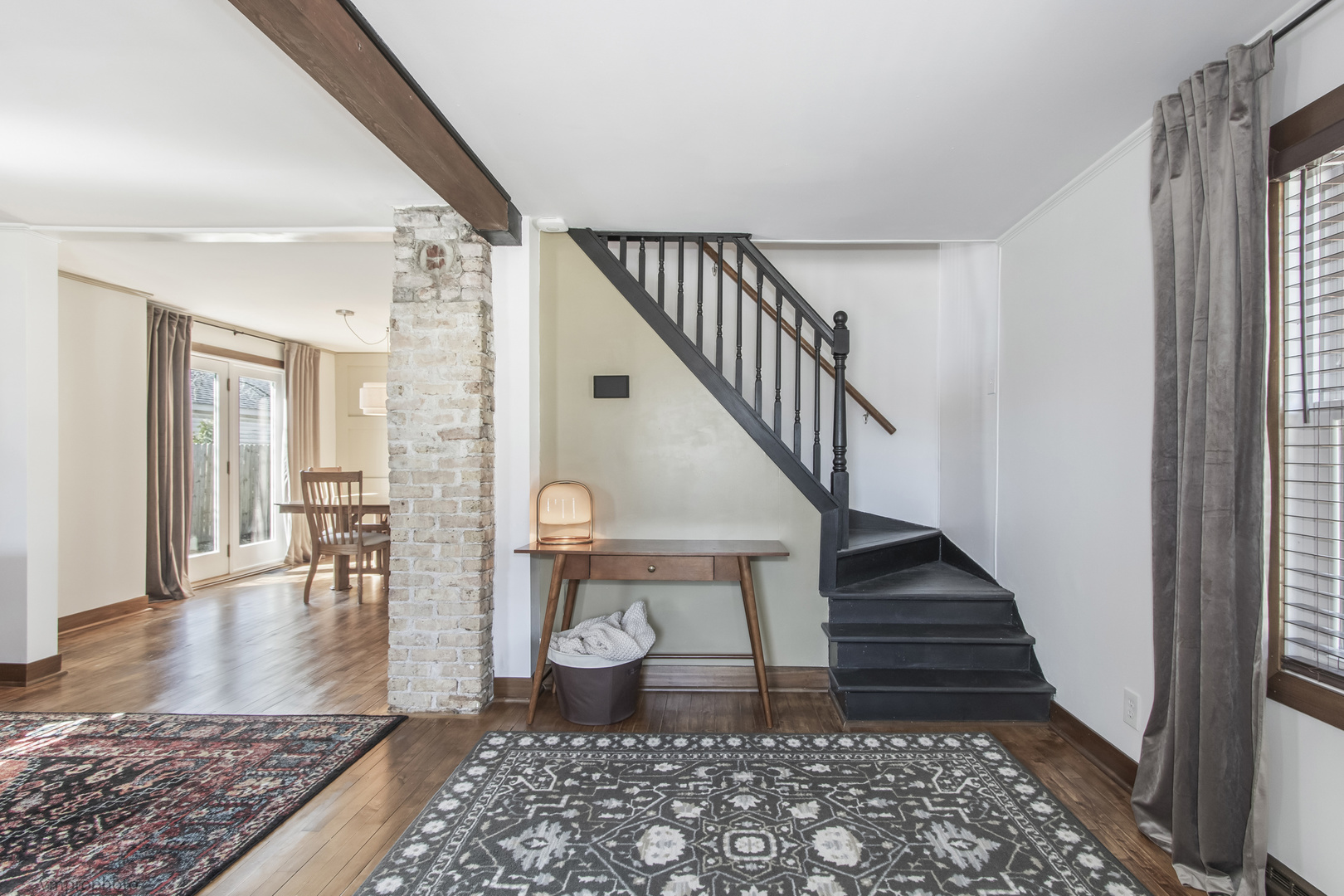 632 ILLINOIS Street, Geneva, IL 60134