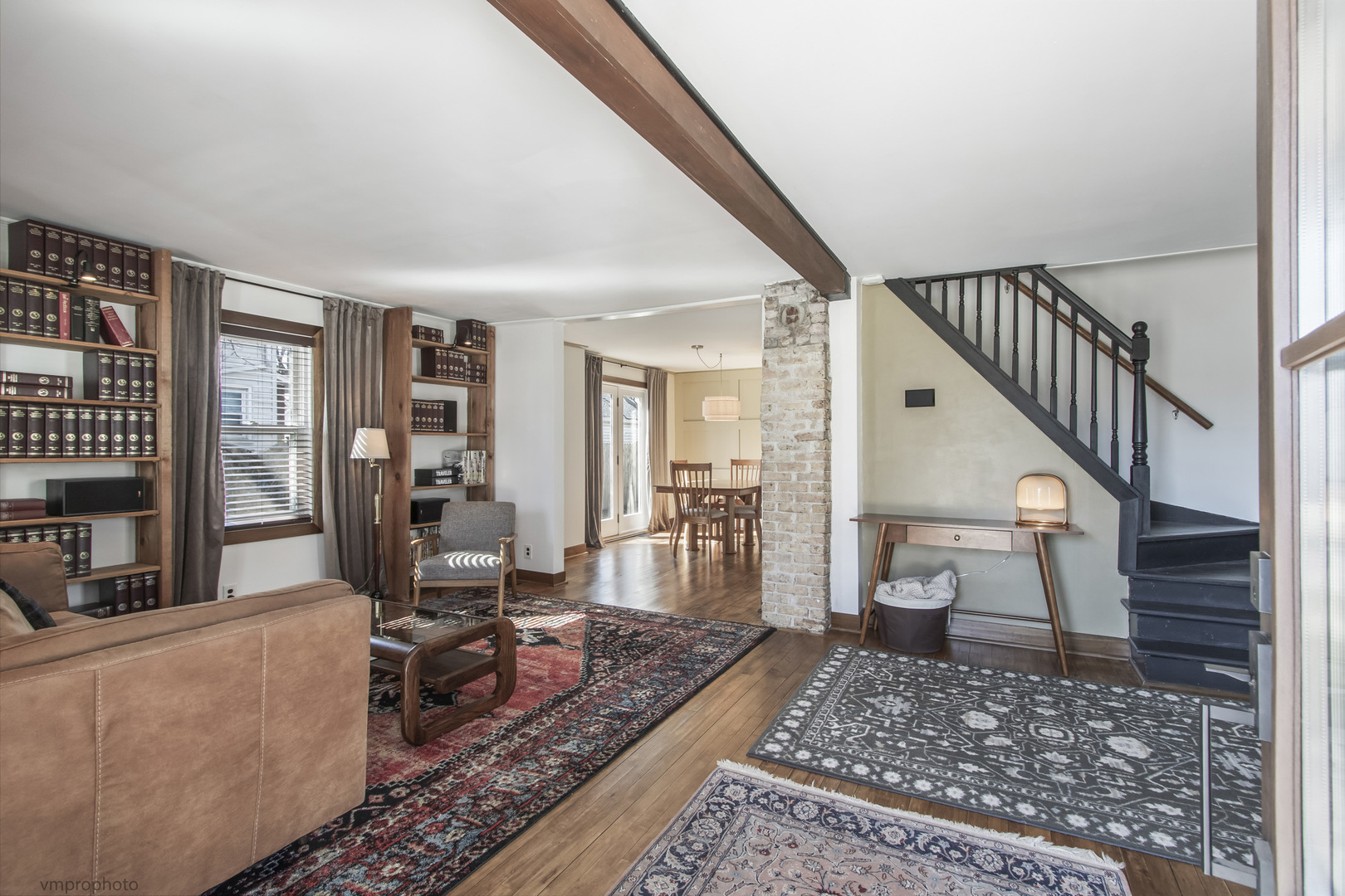 632 ILLINOIS Street, Geneva, IL 60134