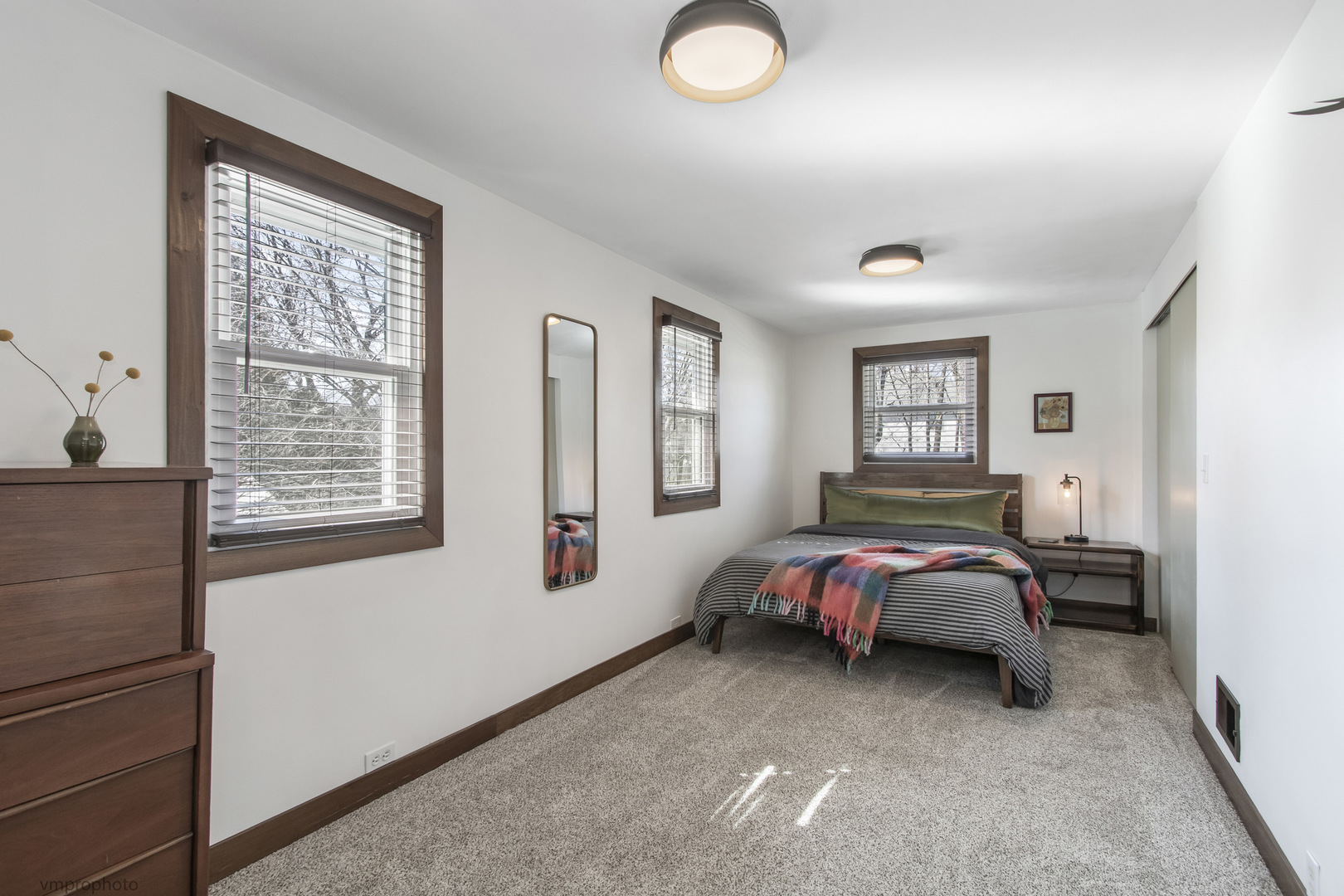 632 ILLINOIS Street, Geneva, IL 60134