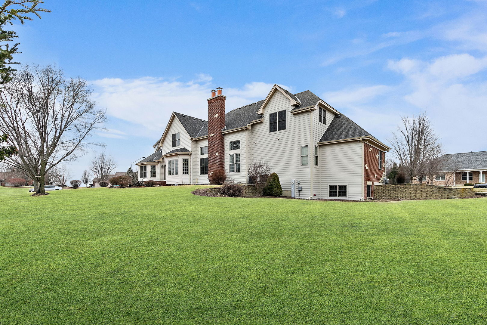 1211 Coyote Trail, Hampshire, IL 60140