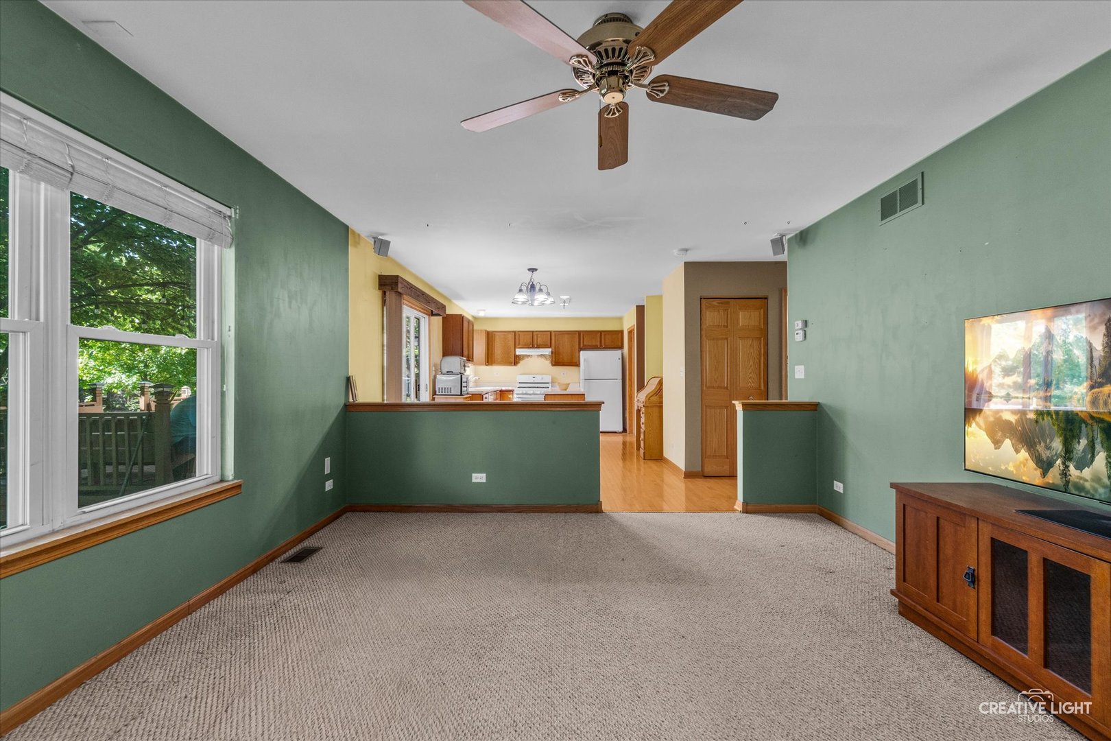 158 Edgewater Lane, Sugar Grove, IL 60554
