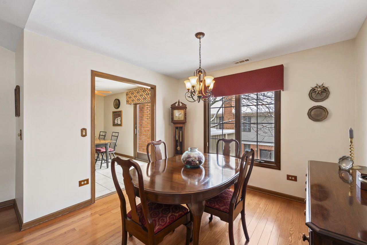 219 Village Drive #219, Mount Prospect, IL 60056