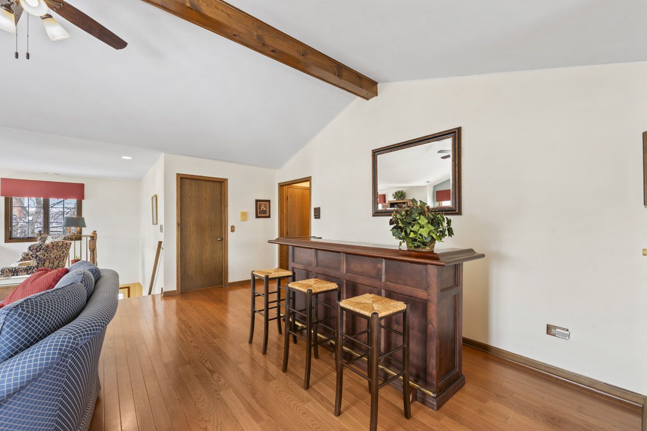 219 Village Drive #219, Mount Prospect, IL 60056