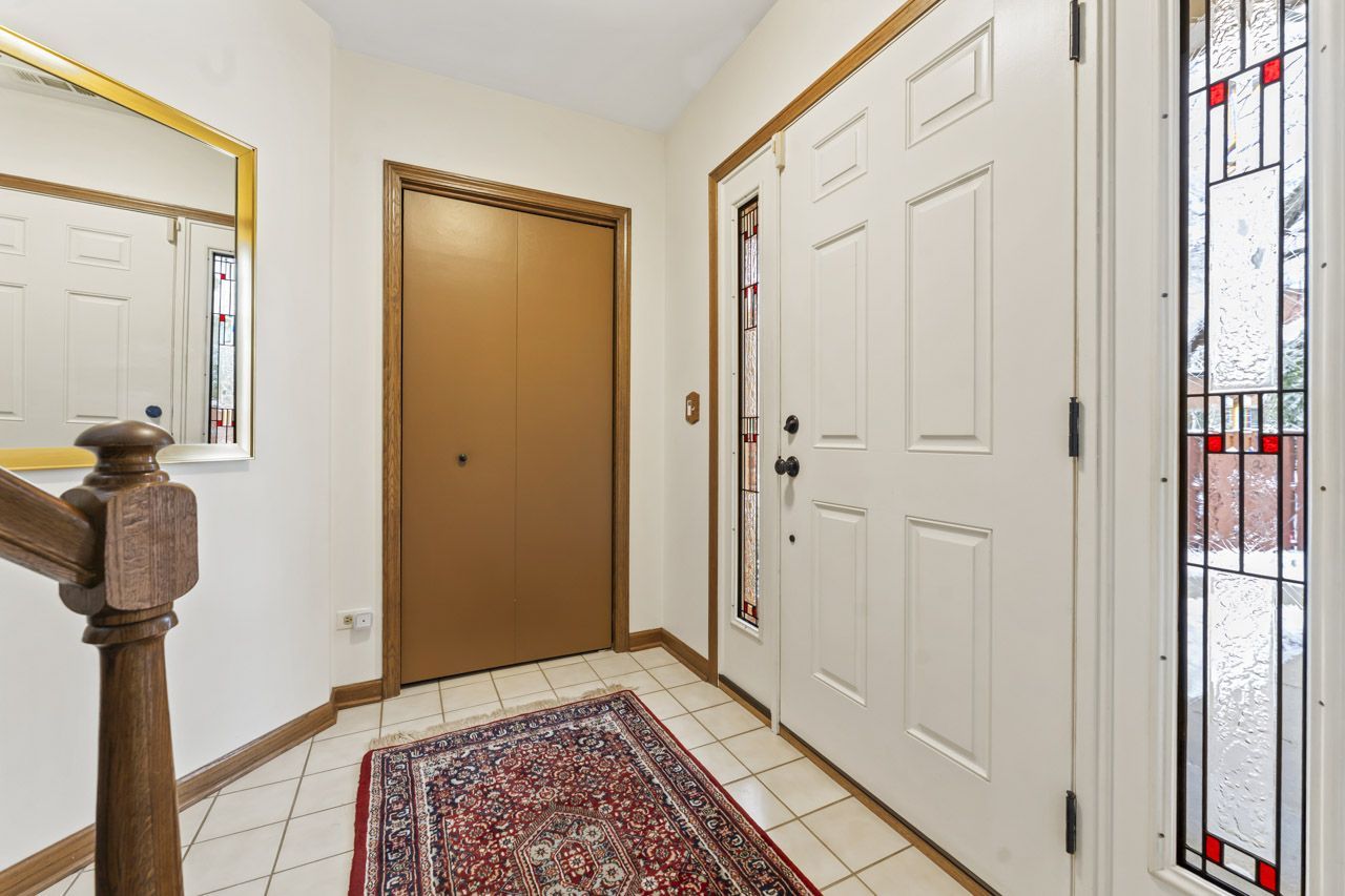 219 Village Drive #219, Mount Prospect, IL 60056