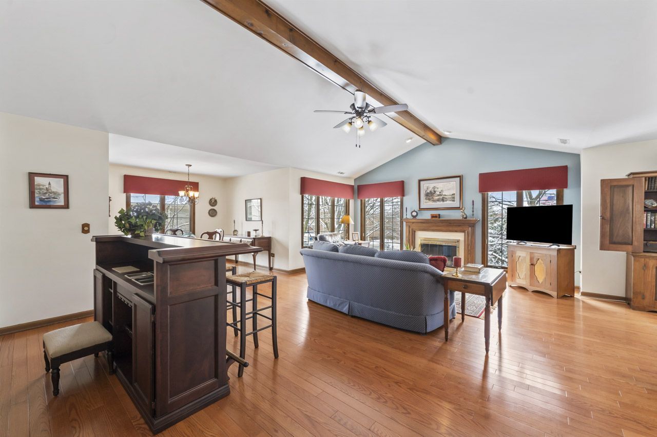 219 Village Drive #219, Mount Prospect, IL 60056