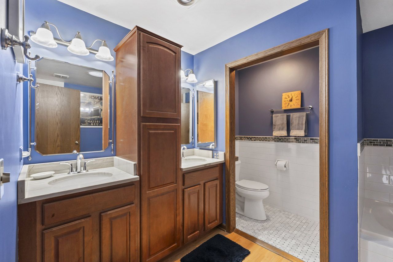 219 Village Drive #219, Mount Prospect, IL 60056