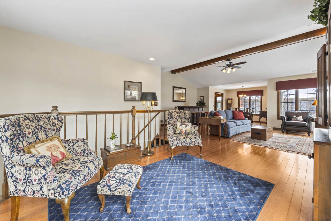 219 Village Drive #219, Mount Prospect, IL 60056