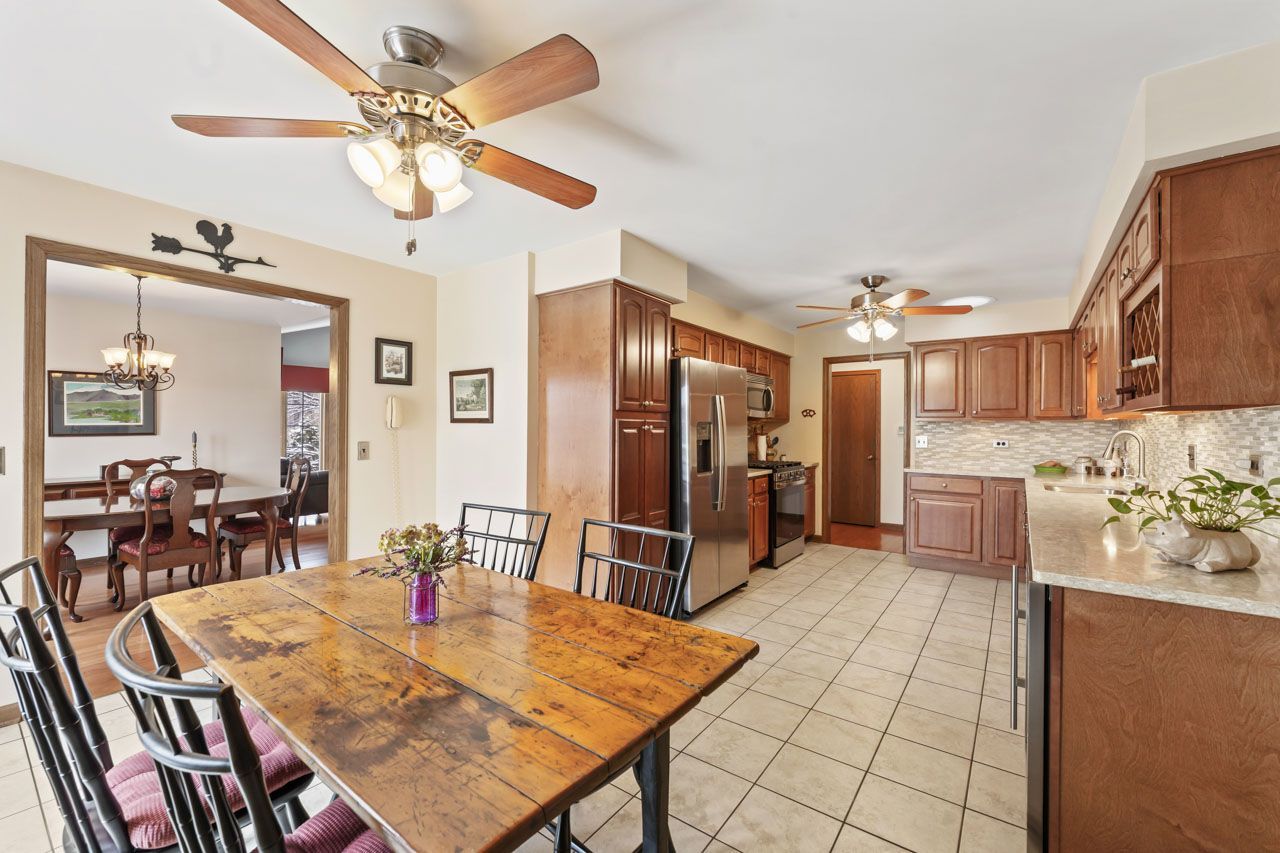 219 Village Drive #219, Mount Prospect, IL 60056