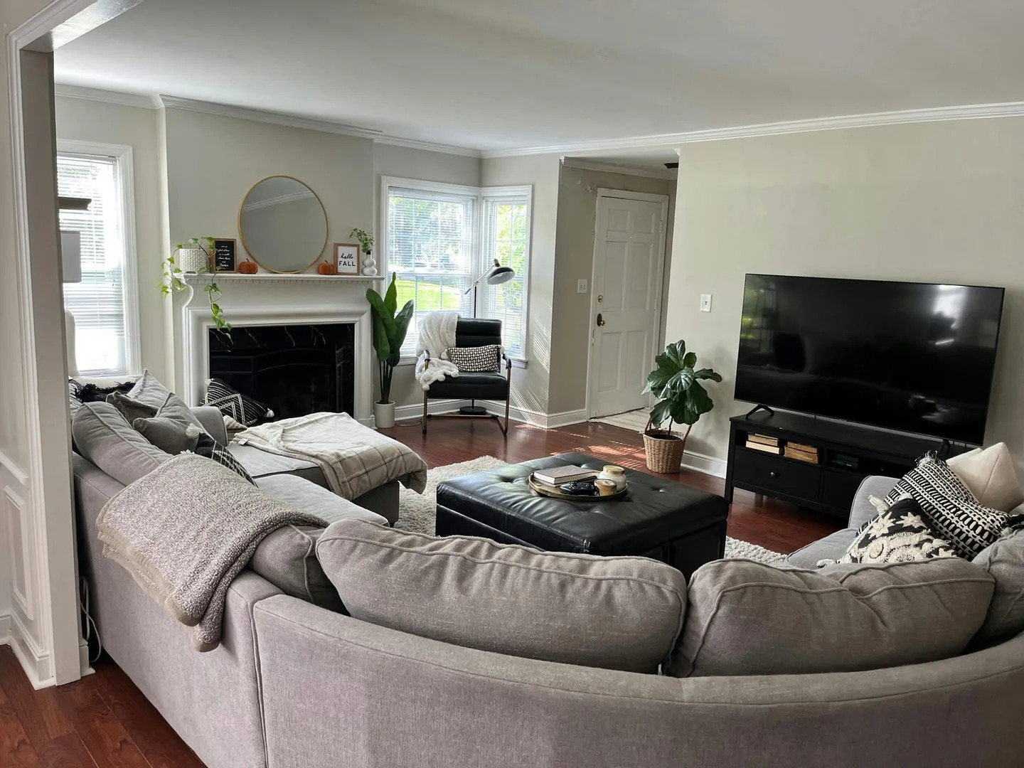 203 E Oak Avenue, Wheaton, IL 60187