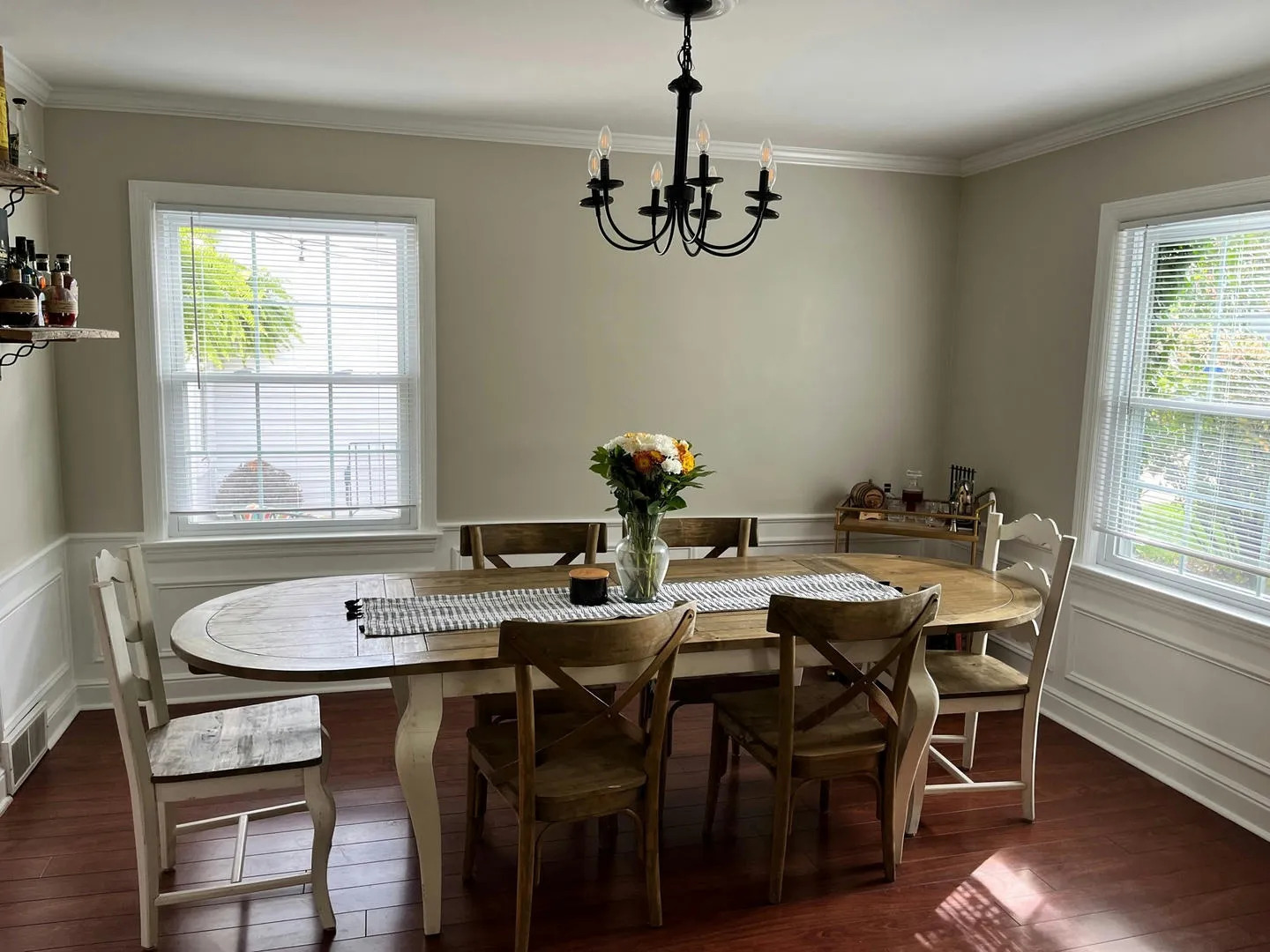 203 E Oak Avenue, Wheaton, IL 60187