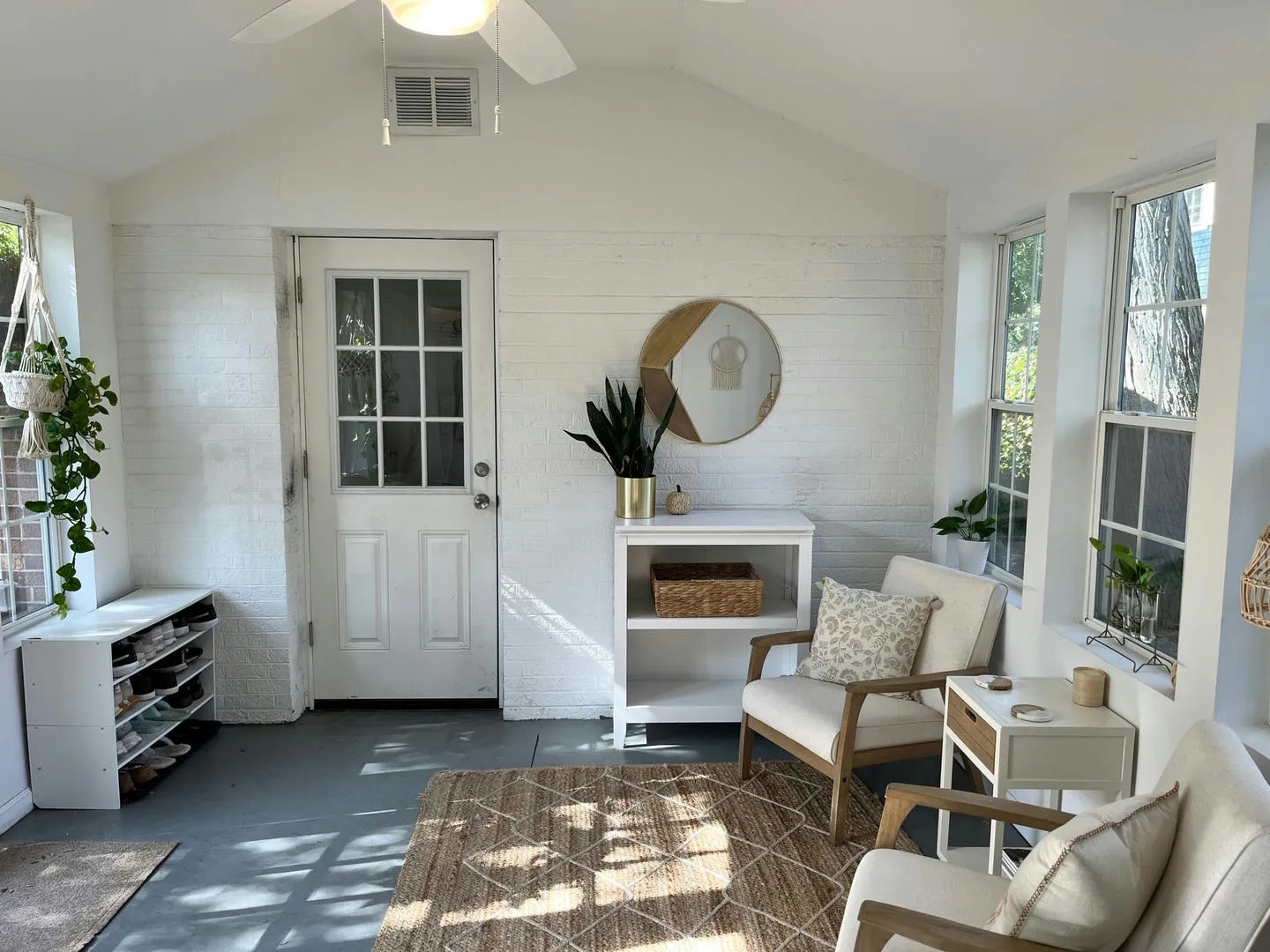 203 E Oak Avenue, Wheaton, IL 60187