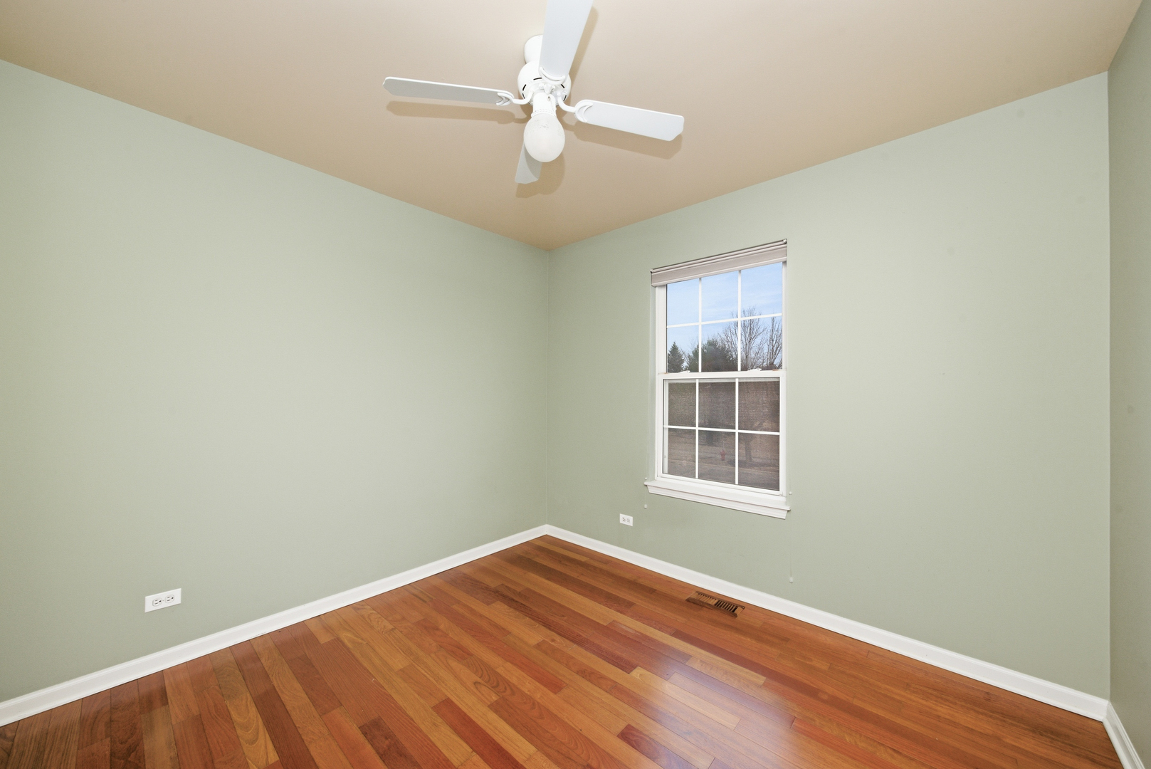 2376 FOXMOOR Lane, Aurora, IL 60502