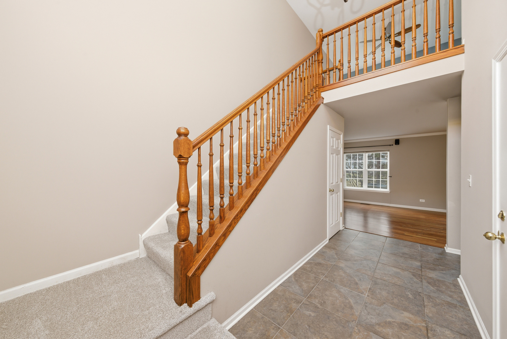 2376 FOXMOOR Lane, Aurora, IL 60502