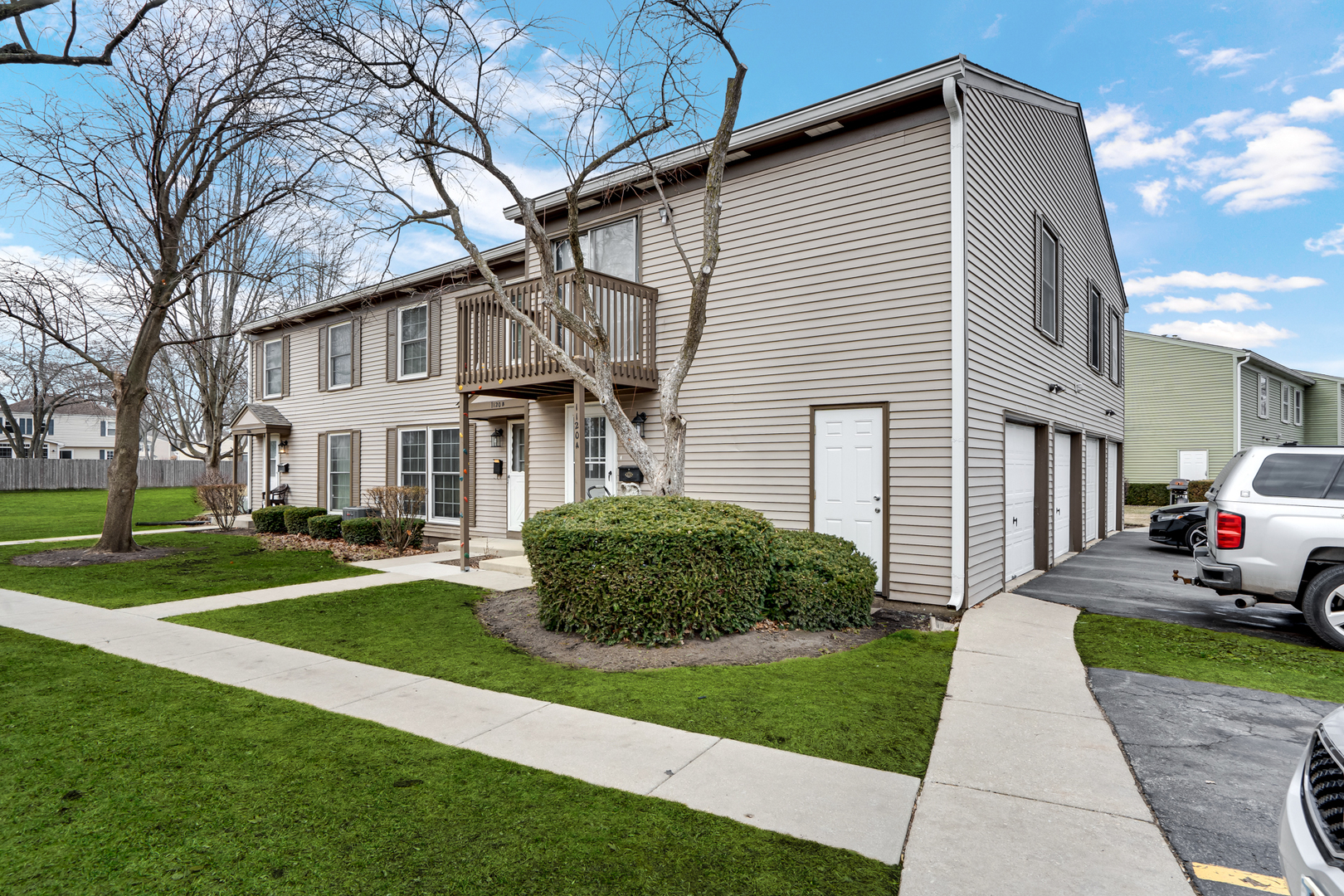 1120 Mount Vernon Court #C, Wheaton, IL 60189