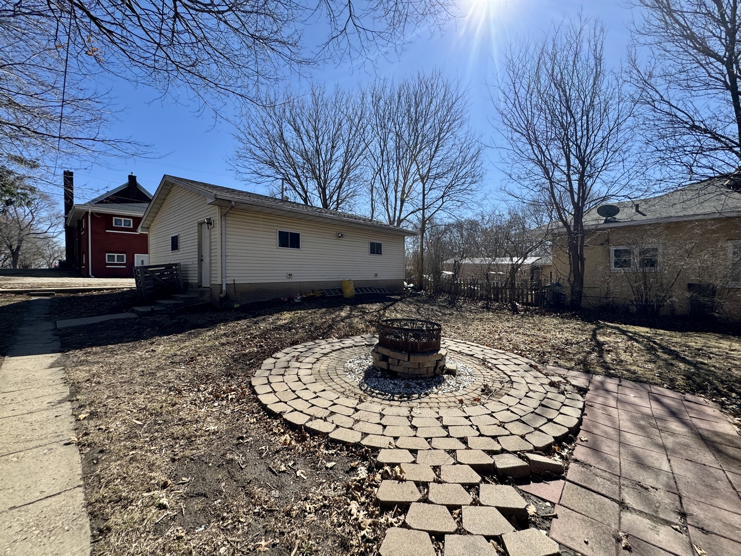 216 S Main Street, Sheffield, IL 61361